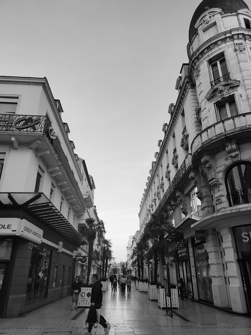 Hotel de la Poste in Vichy, France