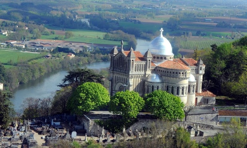 Hotel des Remparts in Villeneuve-sur-Lot, France