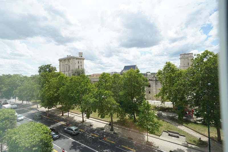 Hotel du Château in Vincennes, France