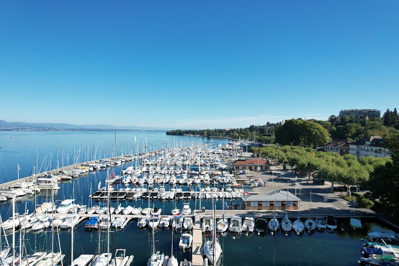 Hotel du Port in Thonon-les-Bains, France
