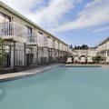 Howard Johnson Hotel & Suites by Wyndham Tacoma