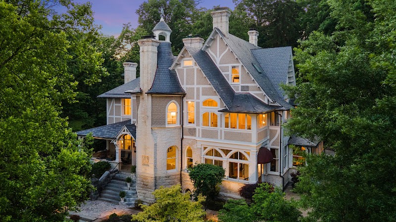 Inn at Old Virginia in Staunton, Virginia, United States