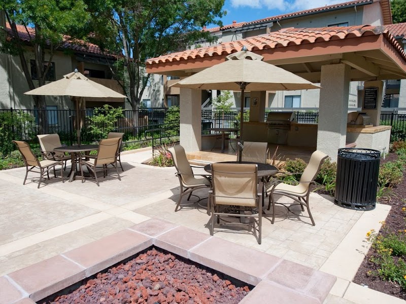 Kasa Mountain View Apartments in Mountain View, California, United States