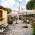 Kastro Guesthouse