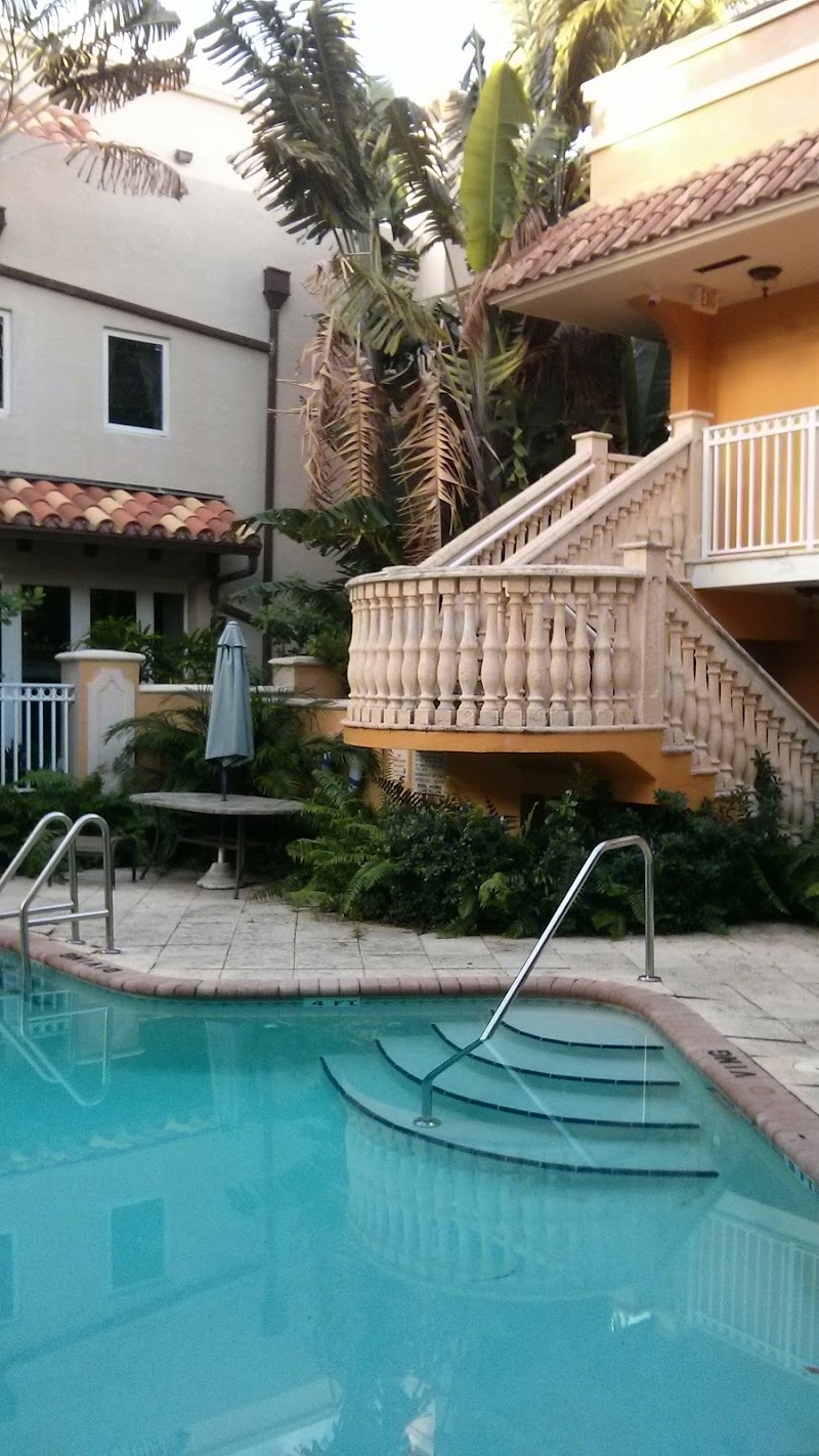 Kira-Mar Waterfront Villas & Docks in Oakland Park, Florida, United States