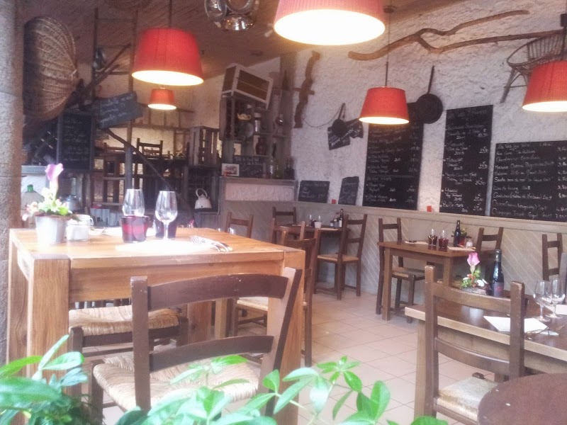 La Petite Ruelle in Vienne, France