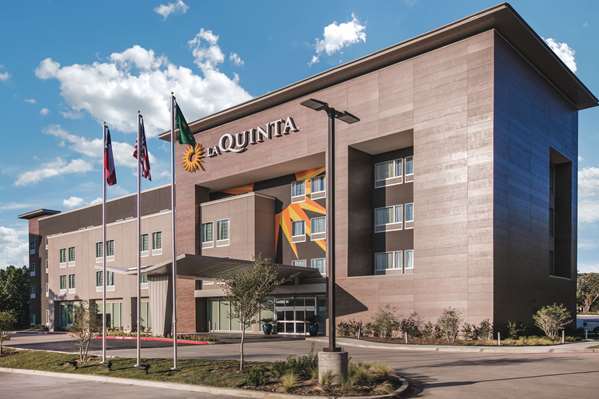 La Quinta Inn & Suites by Wyndham Dallas - Richardson in Richardson, Texas, United States