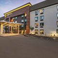 La Quinta Inn & Suites by Wyndham Hartford – Bradley Airport