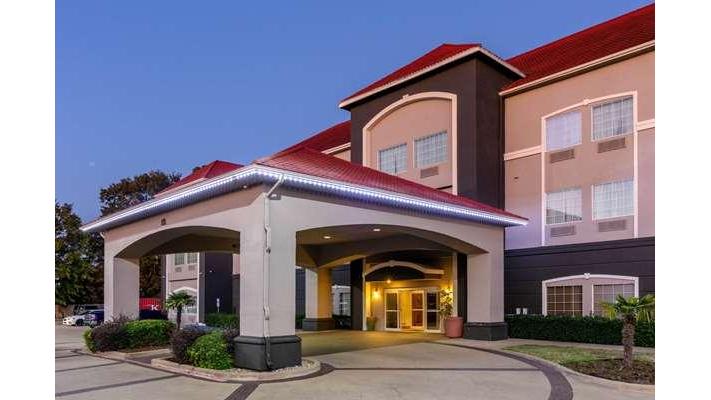 La Quinta Inn & Suites by Wyndham I-20 Longview South in Longview, Texas, United States