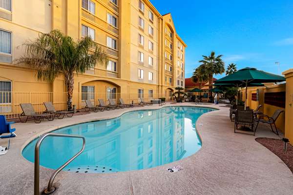 La Quinta Inn & Suites by Wyndham Phoenix Mesa Gateway Airport in Gilbert, Arizona, United States