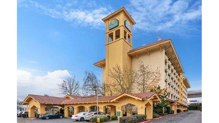 La Quinta Inn & Suites by Wyndham Seattle Sea-Tac Airport in SeaTac, Washington, United States