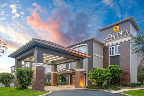 La Quinta Inn & Suites by Wyndham Sebring in Sebring, Florida, United States