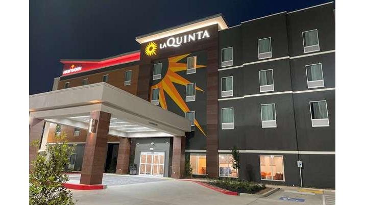 La Quinta Inn & Suites by Wyndham Sulphur in Sulphur, Louisiana, United States