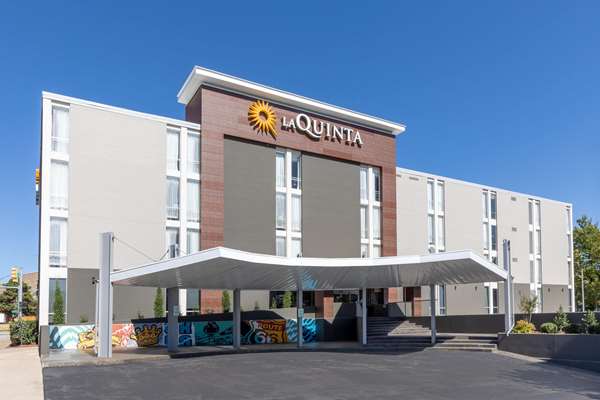 La Quinta Inn & Suites by Wyndham Tulsa Downtown in Tulsa, Oklahoma, United States