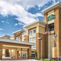 La Quinta Inn & Suites by Wyndham Victoria – South