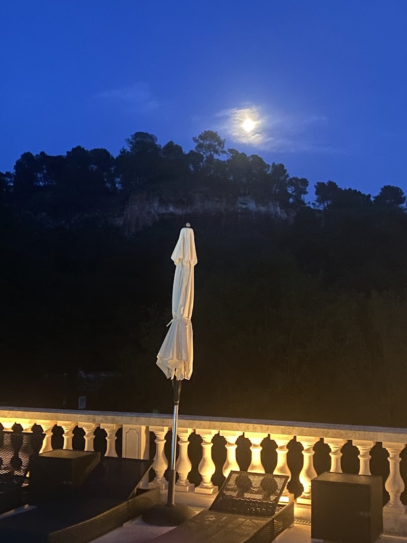 La Villa des Roses in Roussillon, France