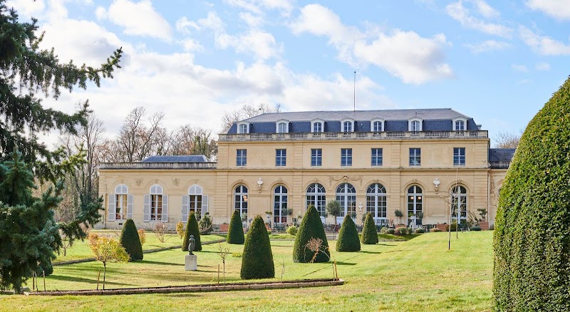 Les Maisons de Campagne - Maison du Val in Saint-Germain-en-Laye, France