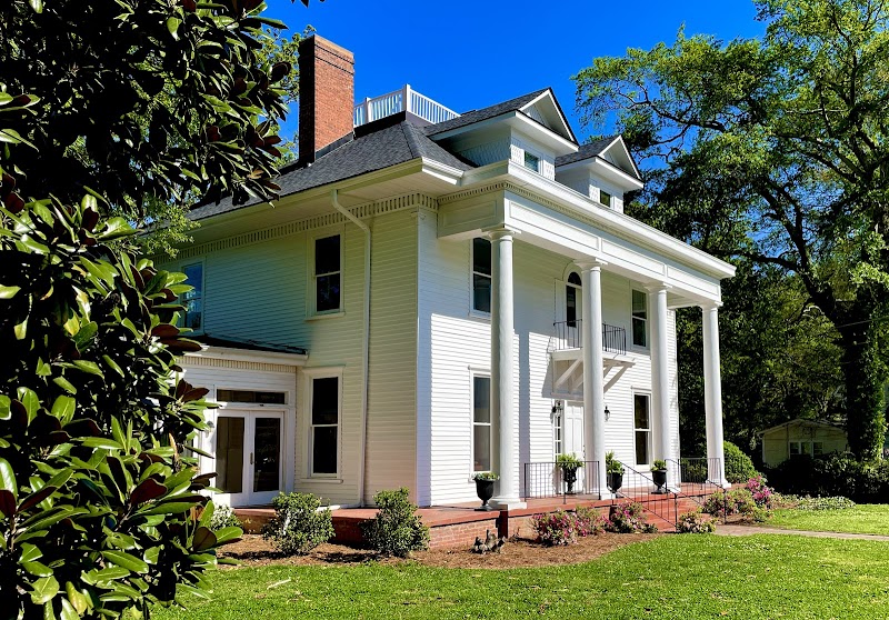 Magnolia Manor in Seneca, South Carolina, United States