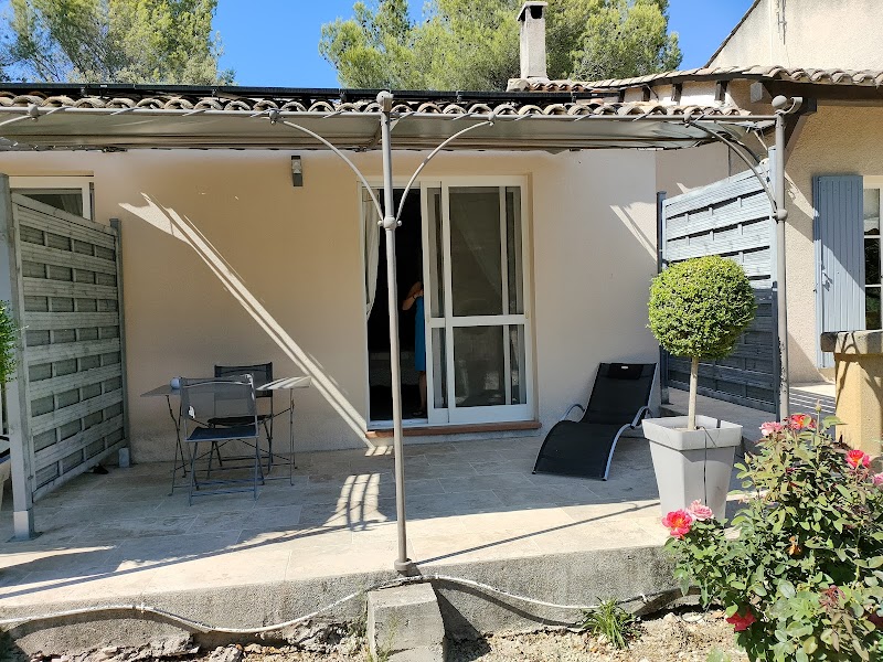 Mas les Vieux Chênes in Lambesc, France