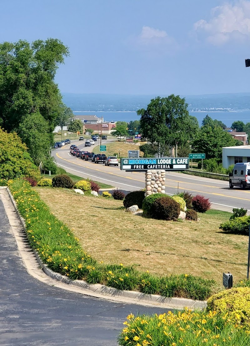 Michigan Inn & Lodge in Petoskey, Michigan, United States