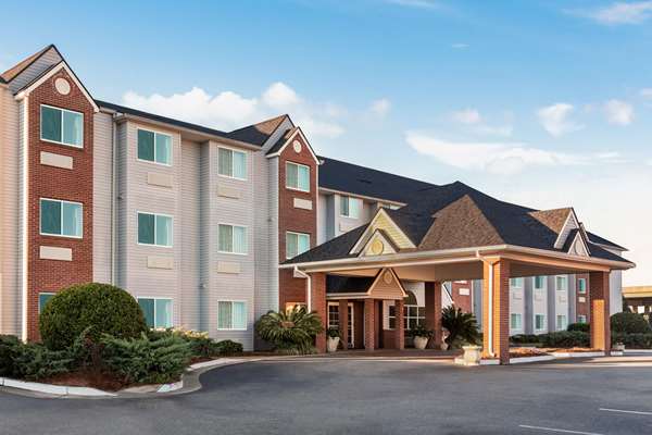 Microtel Inn & Suites by Wyndham Tifton in Tifton, Georgia, United States