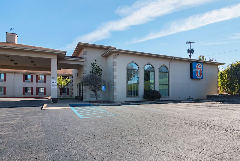 Motel 6 Hannibal MO in Hannibal, Missouri, United States