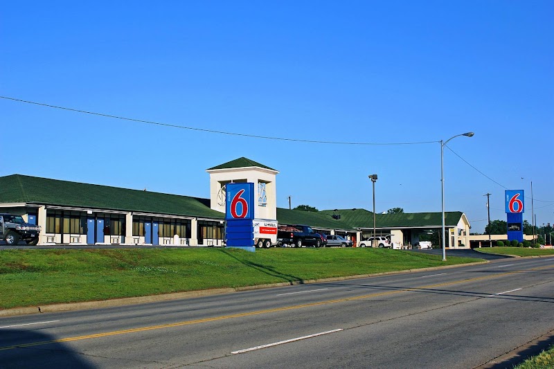 Motel 6 Sallisaw, OK in Sallisaw, Oklahoma, United States