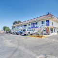 Motel 6 Stockton, CA – Charter Way West