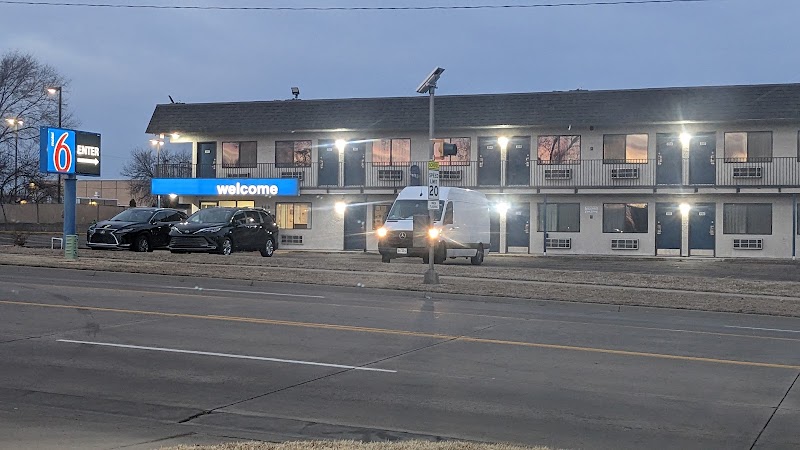 Motel 6 Topeka Northwest in Topeka, Kansas, United States
