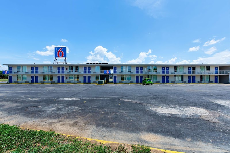 Motel 6 Van Buren, AR in Van Buren, Arkansas, United States