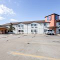 Motel 6 Waterloo