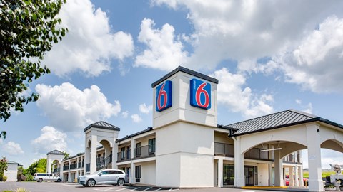 Motel 6 White House in White House, Tennessee, United States