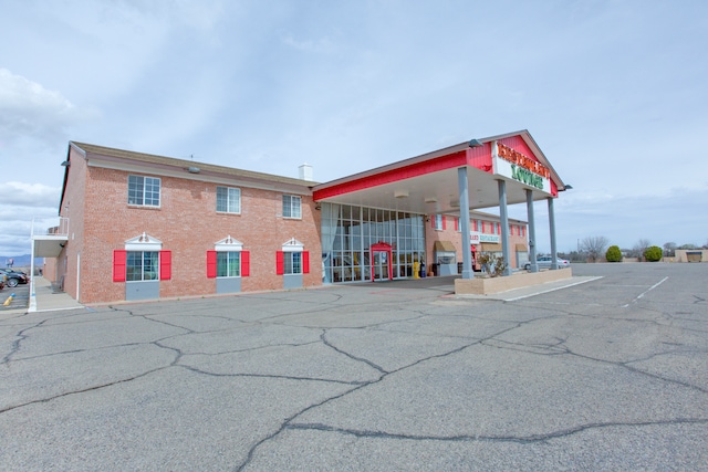 OYO Hotel Deming DMN Airport in Deming, New Mexico, United States