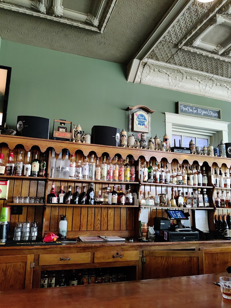 Old Dutch Hotel & Tavern in Washington, Missouri, United States