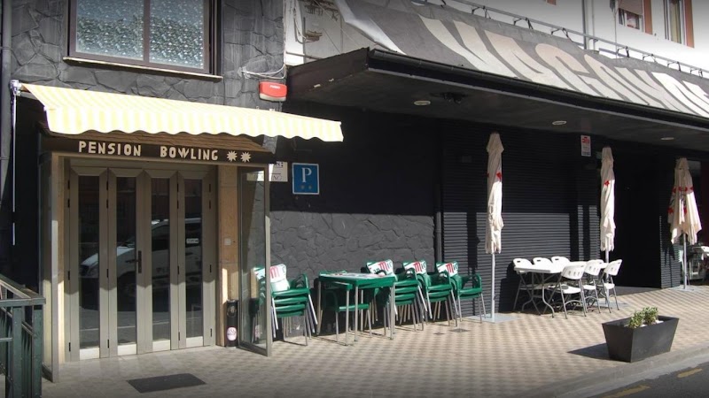 Pensión Bowling in Irun, Spain