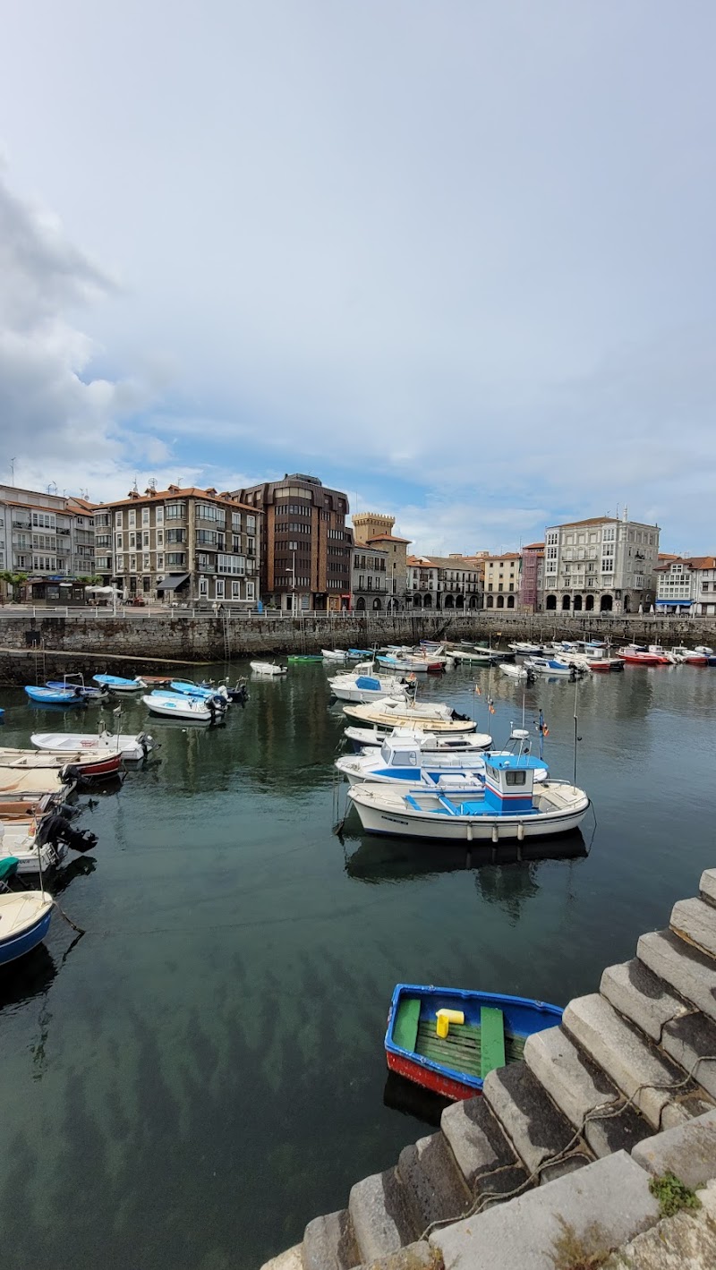 Pensión Jade in Castro-Urdiales, Spain