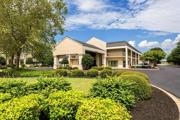 Quality Inn in Union City, Tennessee, United States