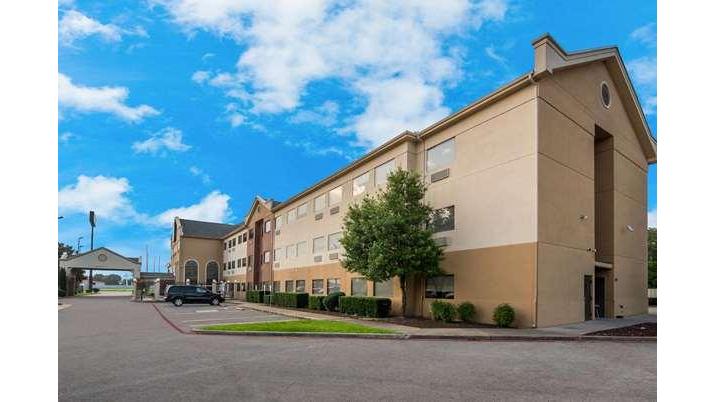 Quality Inn & Suites Near University Area in Bellmead, Texas, United States