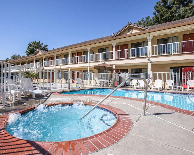 Quality Inn & Suites Woodland - Sacramento Airport in Woodland, California, United States
