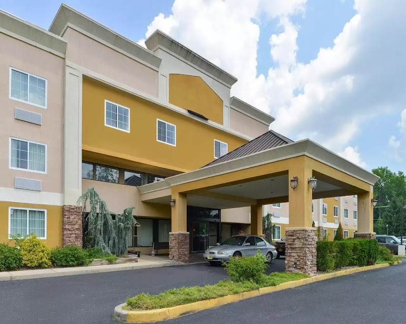 Quality Suites Tinton Falls in Tinton Falls, New Jersey, United States