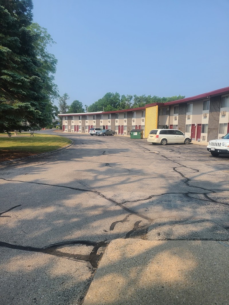 Rainbow Motel in Burlington, Wisconsin, United States