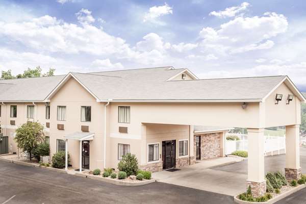 Ramada Limited Tell City in Tell City, Indiana, United States