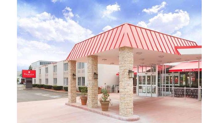 Ramada Plaza by Wyndham Chicago North Shore in Wheeling, Illinois, United States