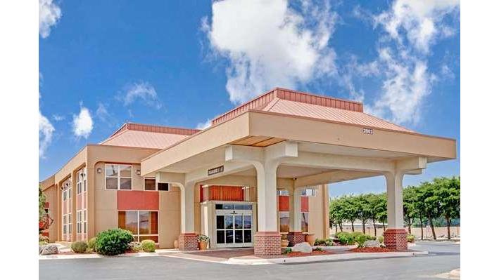 Ramada by Wyndham West Memphis in West Memphis, Arkansas, United States