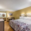 Red Roof Inn Kalamazoo West – Western Michigan U