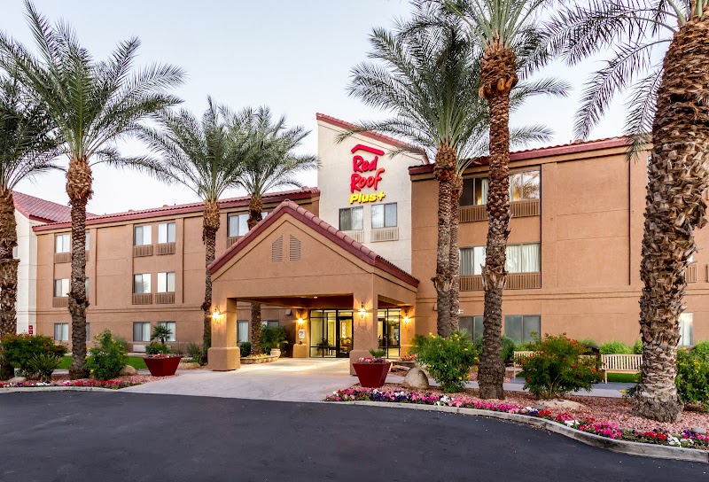 Red Roof Inn PLUS+ Tempe - Phoenix Airport in Tempe, Arizona, United States
