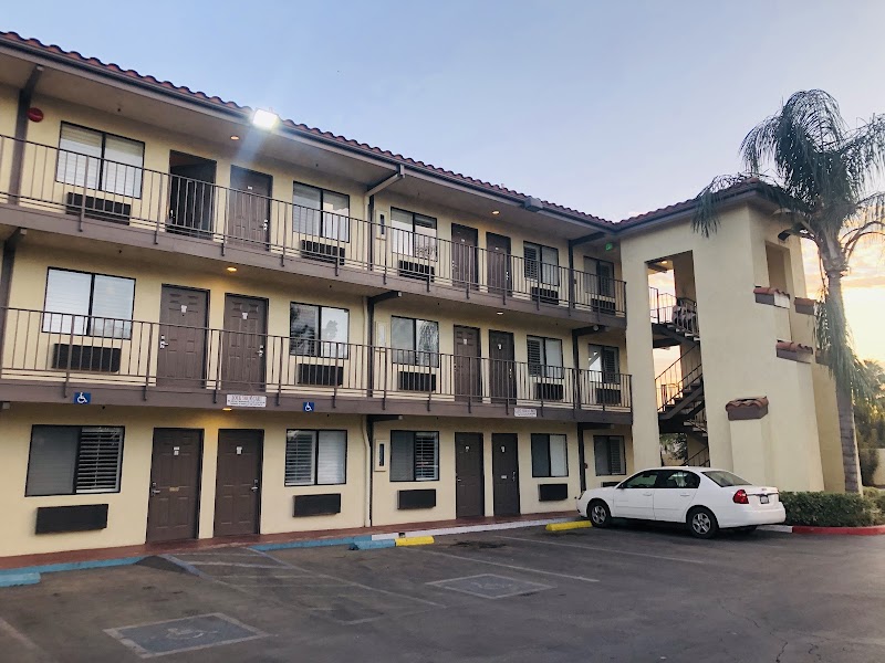 Red Roof Inn Tulare - Downtown/Fairgrounds in Tulare, California, United States