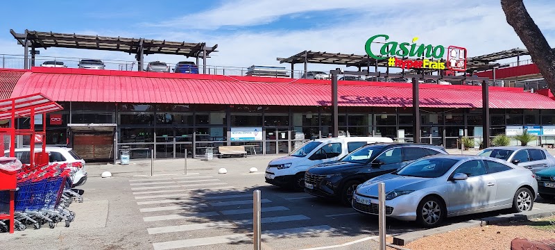 Residence Hoteliere Syracuse in Villeneuve-Loubet, France