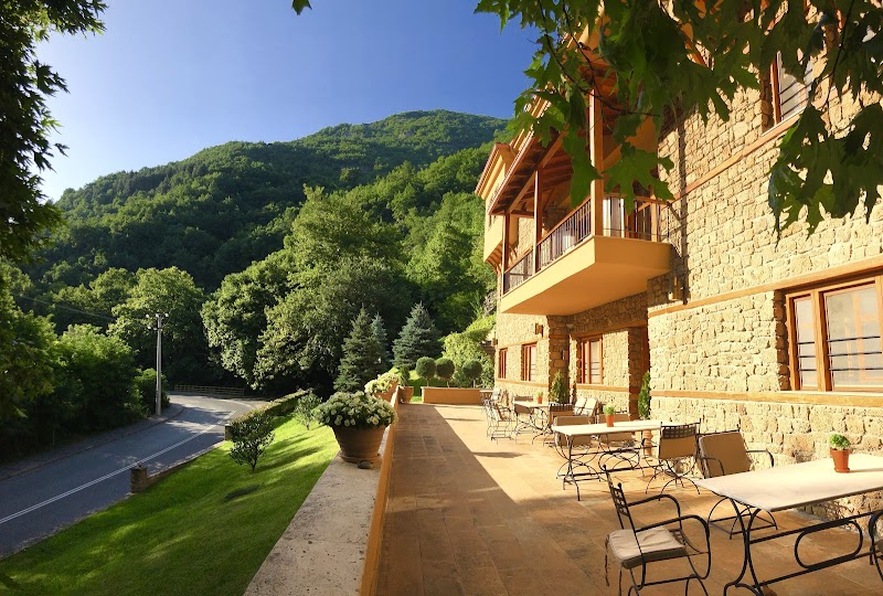 Roes Suites in Edessa, Greece