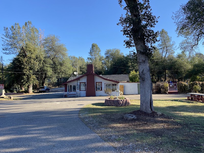 Shasta Dam Motel in Shasta Lake, California, United States
